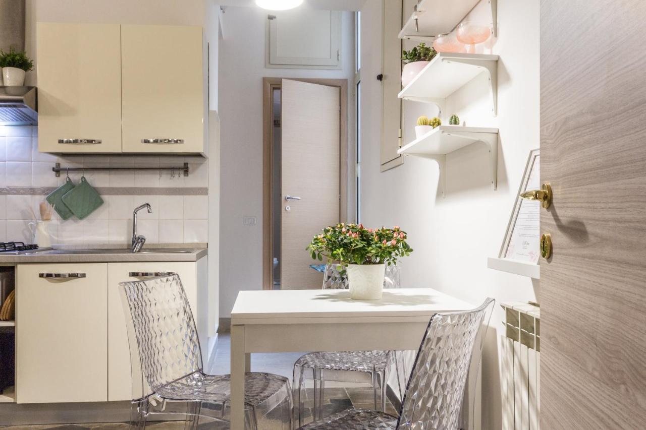 Appartamento Flora Metro Vittorio Рим Екстер'єр фото